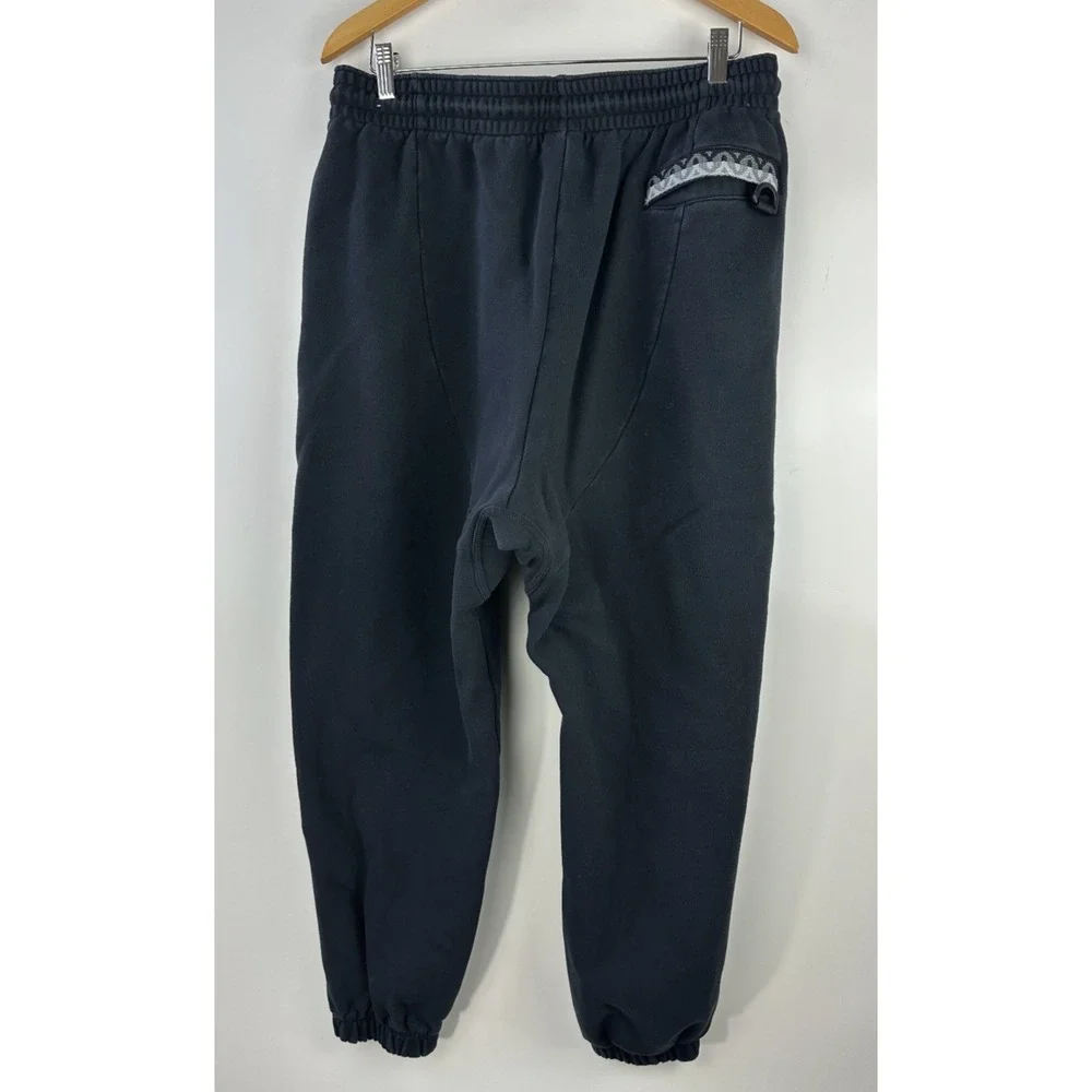 Nike Kyrie Irving Fleece Training Jogger Mens XL Sweatpants Black Red DA6687-010 - Picture 15 of 16